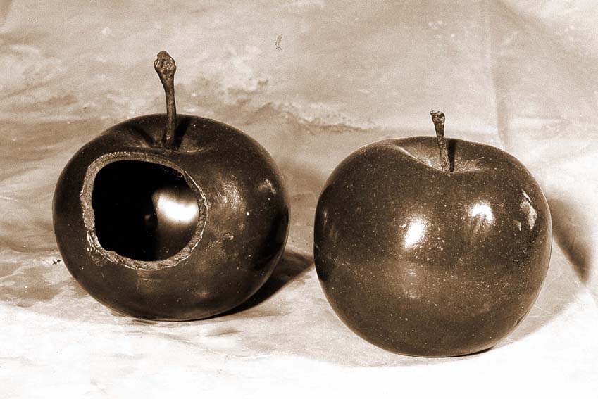 Particolare di alcuni frutti realizzati per il museo della frutta